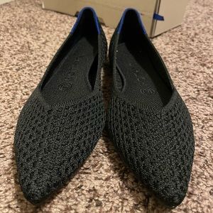 New Rothy’s Pointy Toe Size 7.5, Black